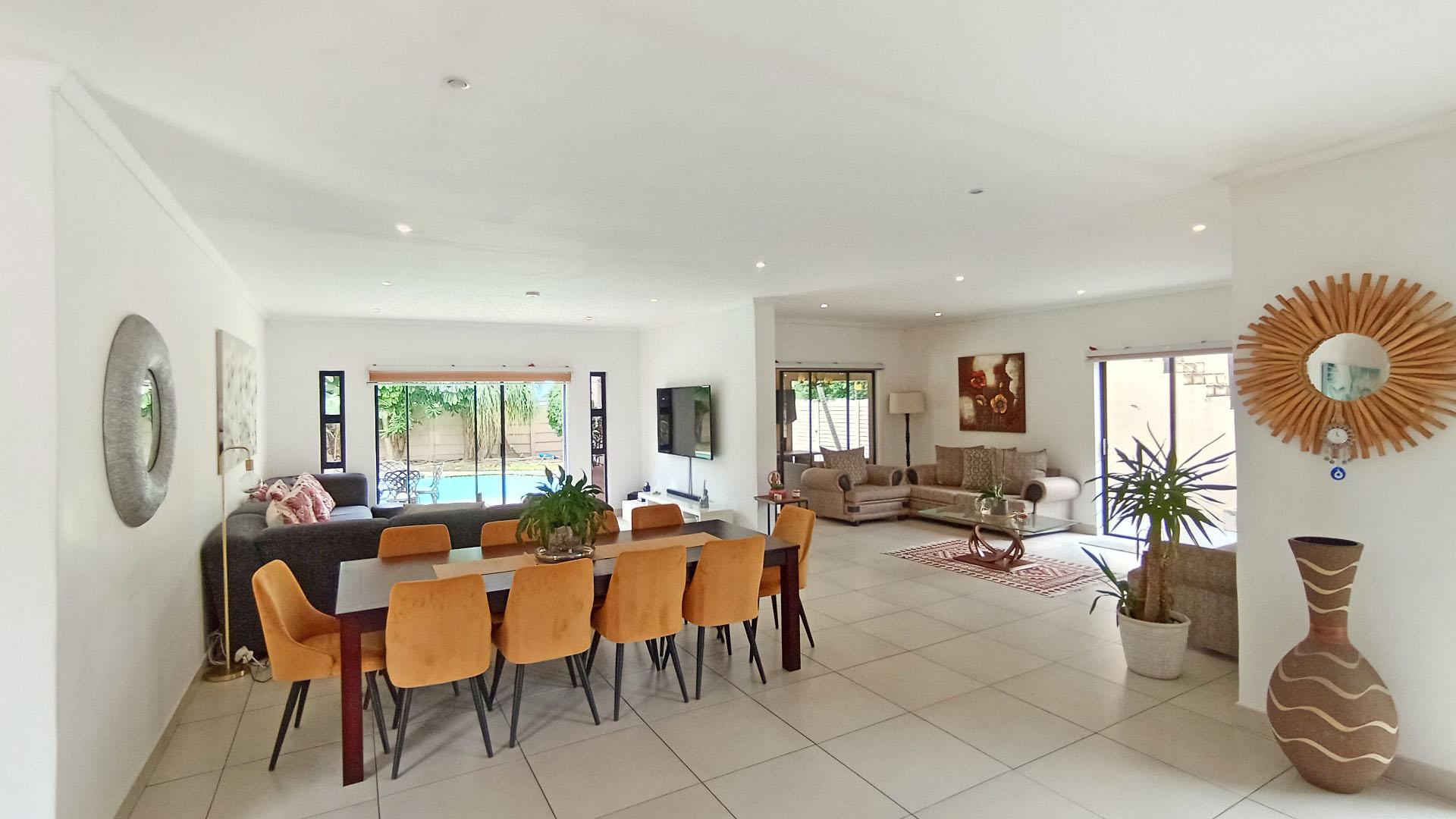 Dining Room - 23 square meters of property in Umgeni Park