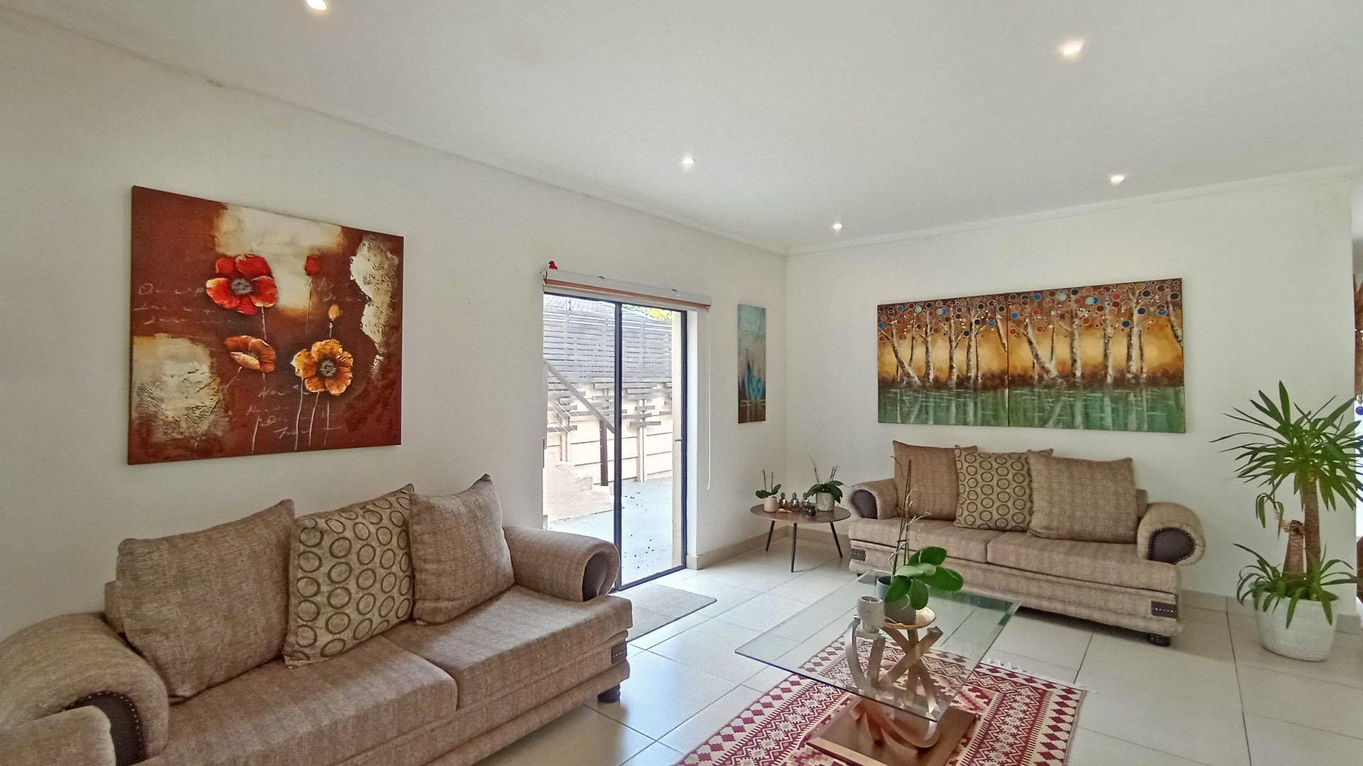 Formal Lounge of property in Umgeni Park