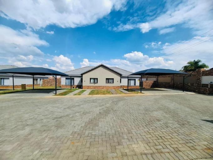 3 Bedroom Simplex for Sale For Sale in Waterval East - MR660939