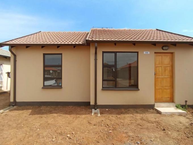 2 Bedroom House for Sale For Sale in Savanna City - MR660981