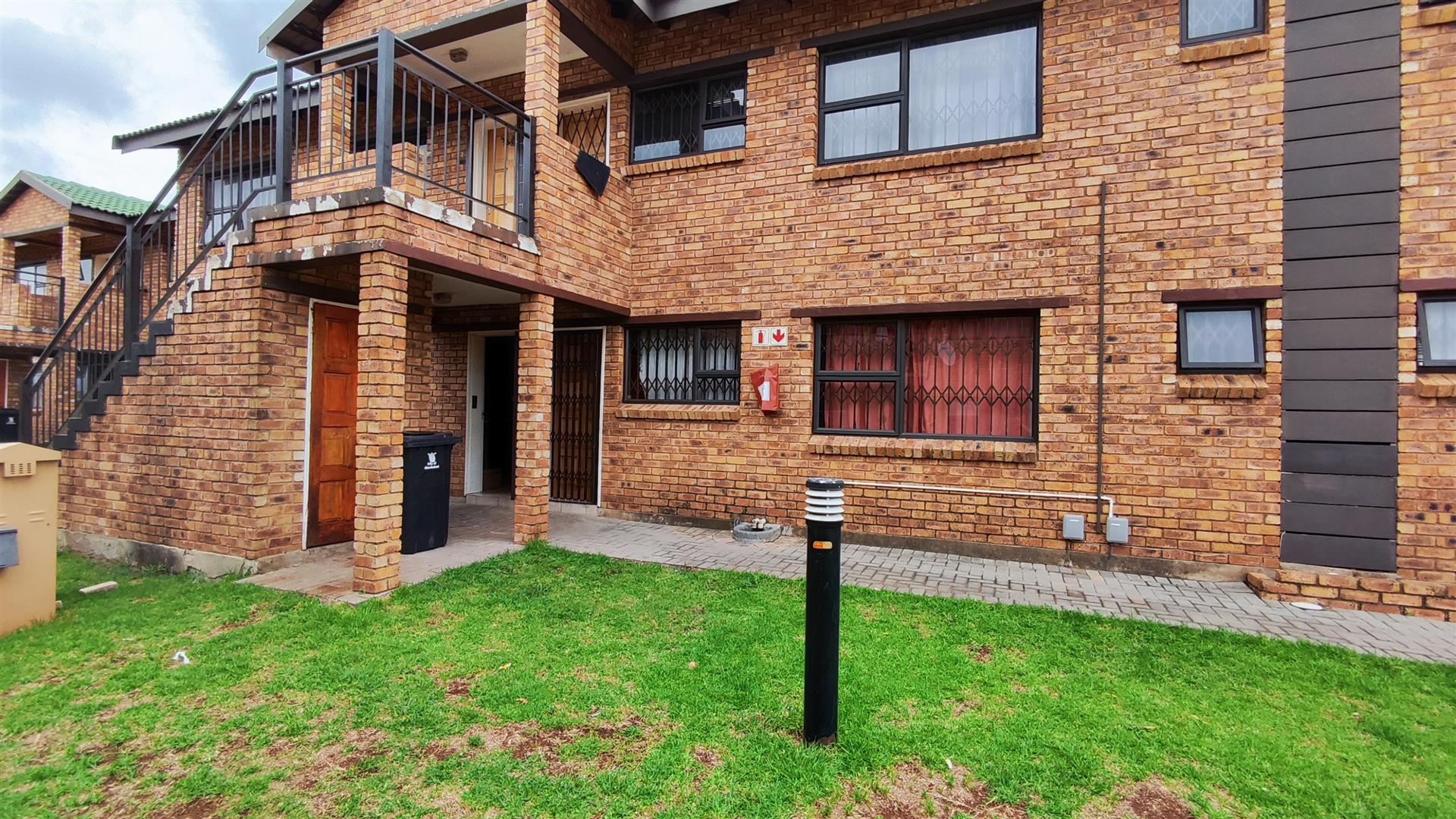 Front View of property in Witfield