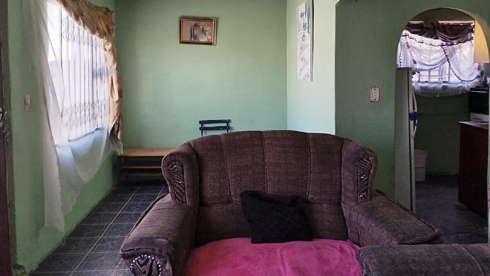 Lounges of property in Mandelapark