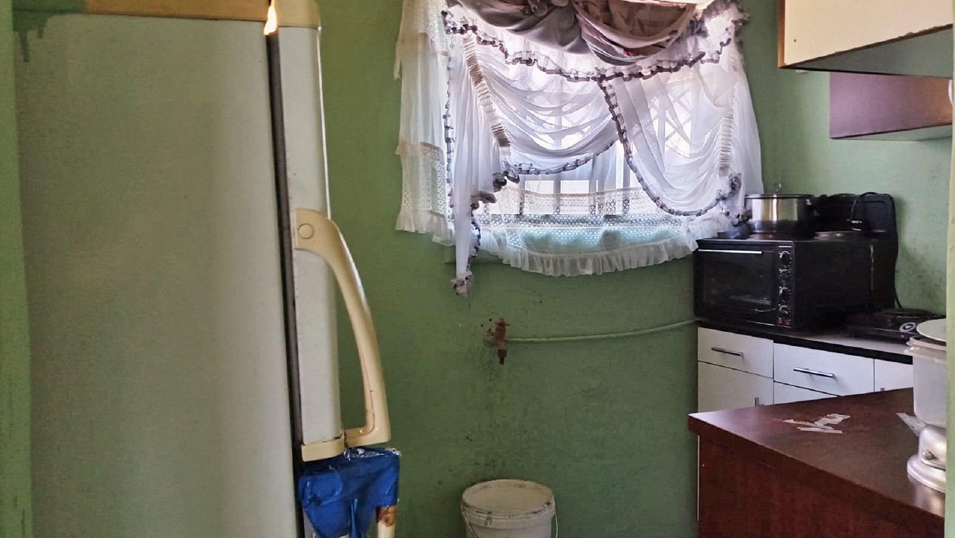 Kitchen of property in Mandelapark