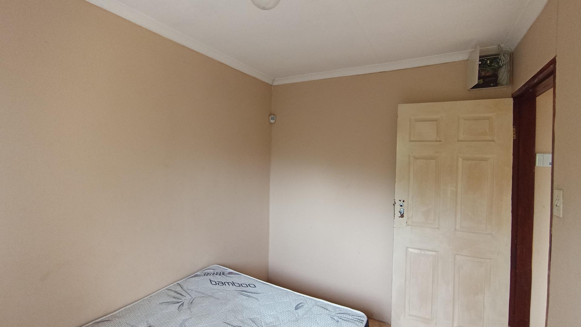 Bed Room 1 - 9 square meters of property in Ramsgate