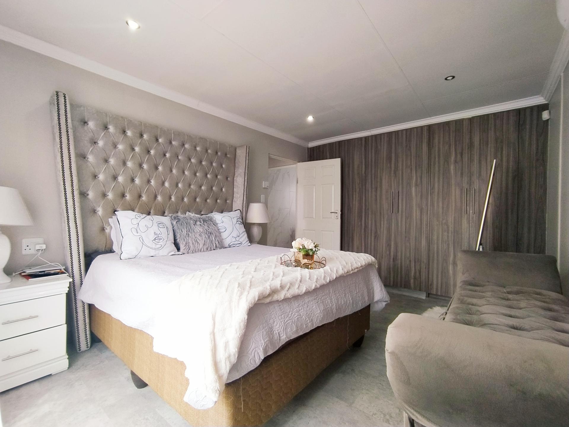 Bed Room 3 of property in Heidedal