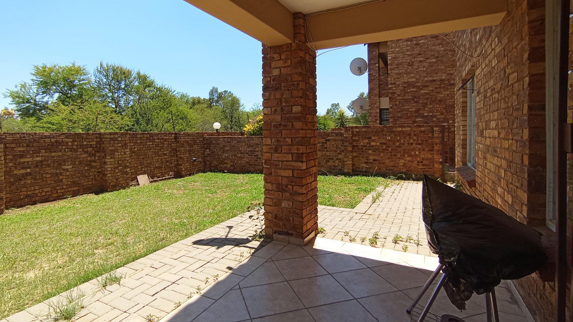 Patio - 6 square meters of property in Theresapark