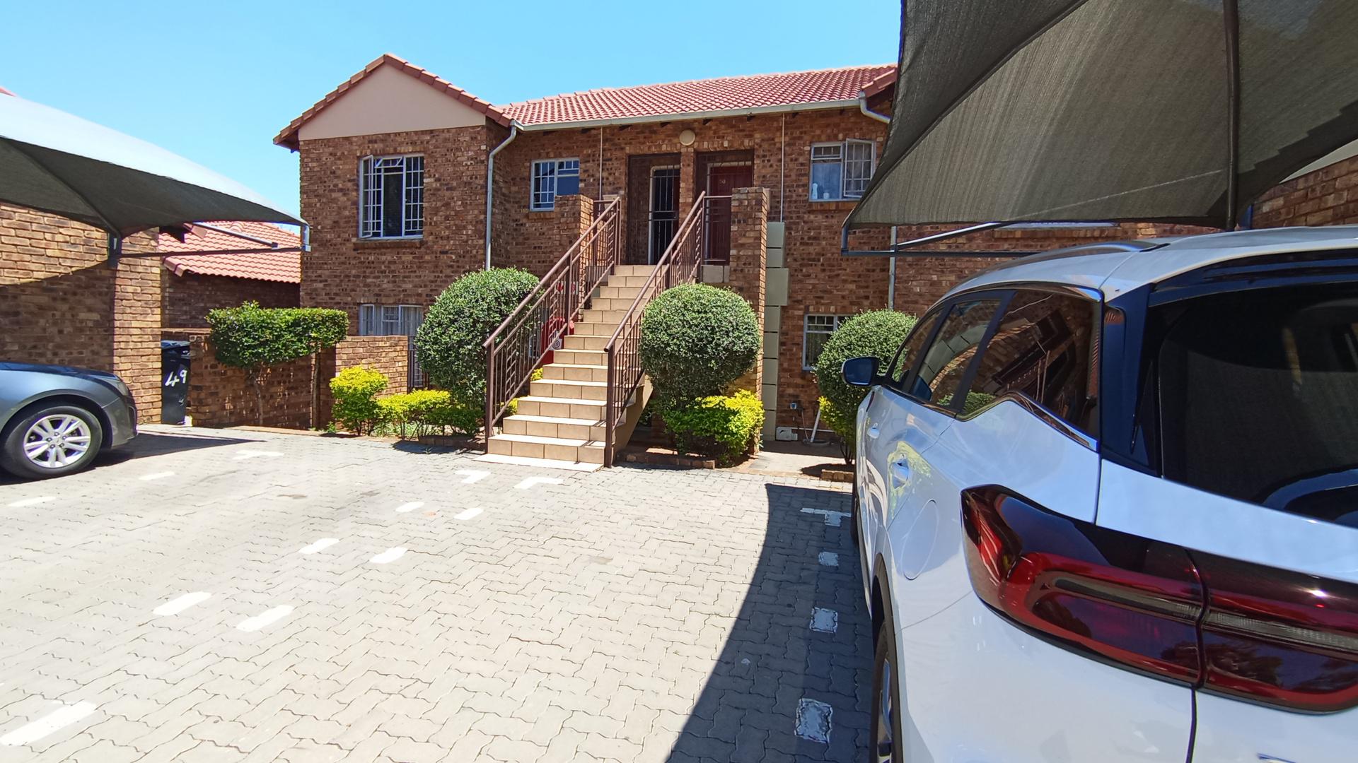 Front View of property in Theresapark
