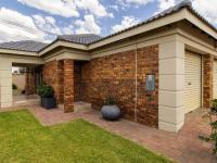 3 Bedroom 2 Bathroom Cluster for Sale for sale in Southdowns Estate