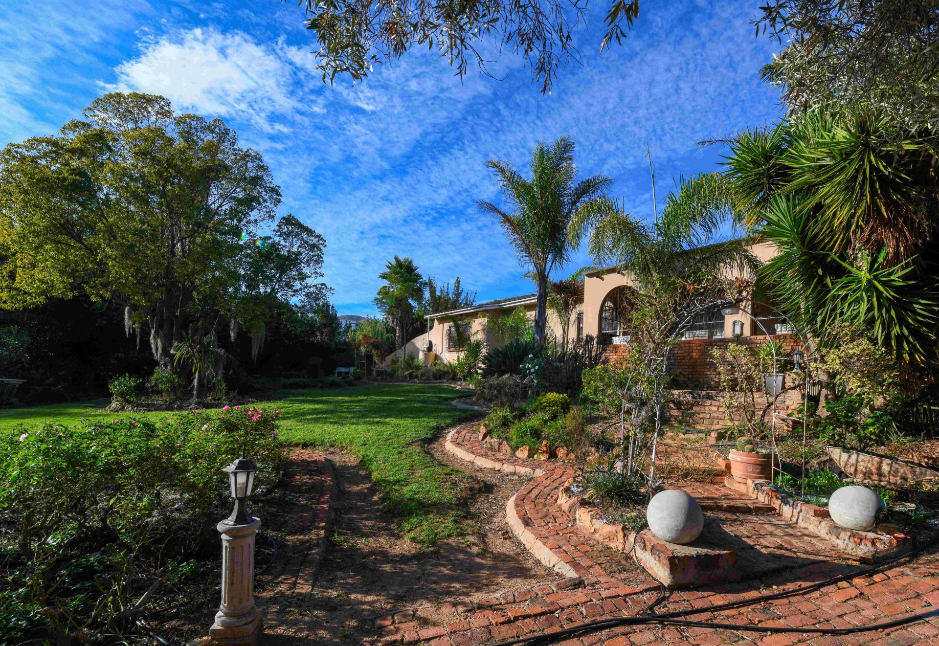  of property in Uniondale