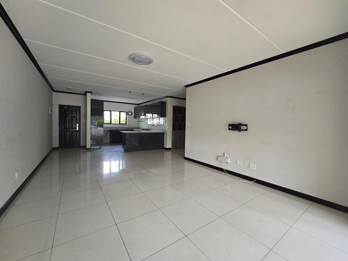 3 Bedroom Sectional Title for Sale For Sale in Carlswold A.H. - MR661171