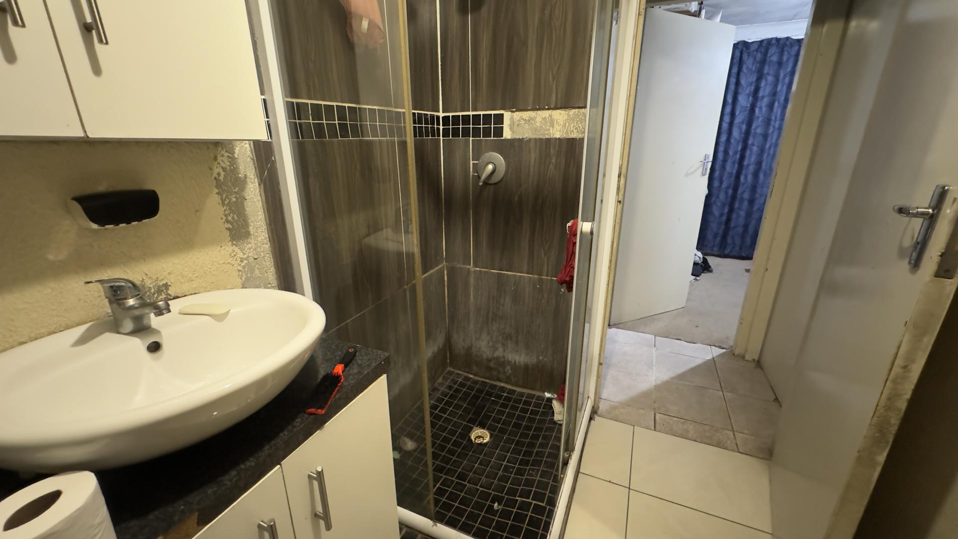 Bathroom 1 of property in Khayelitsha