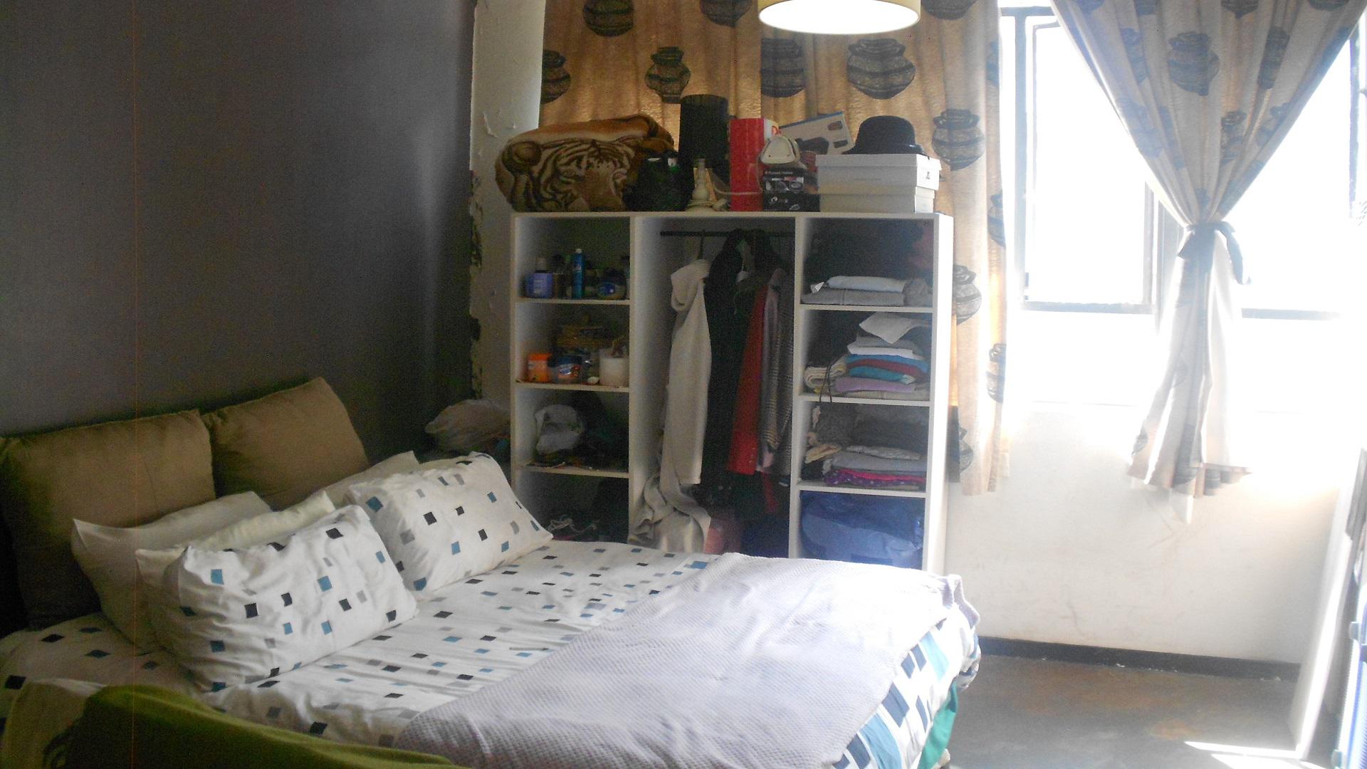 Bed Room 1 of property in City and Suburban