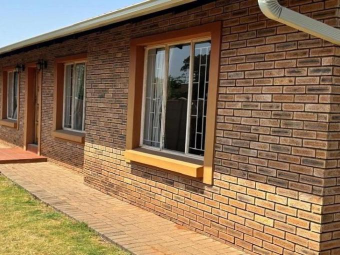 3 Bedroom House for Sale For Sale in Meyerton - MR661466