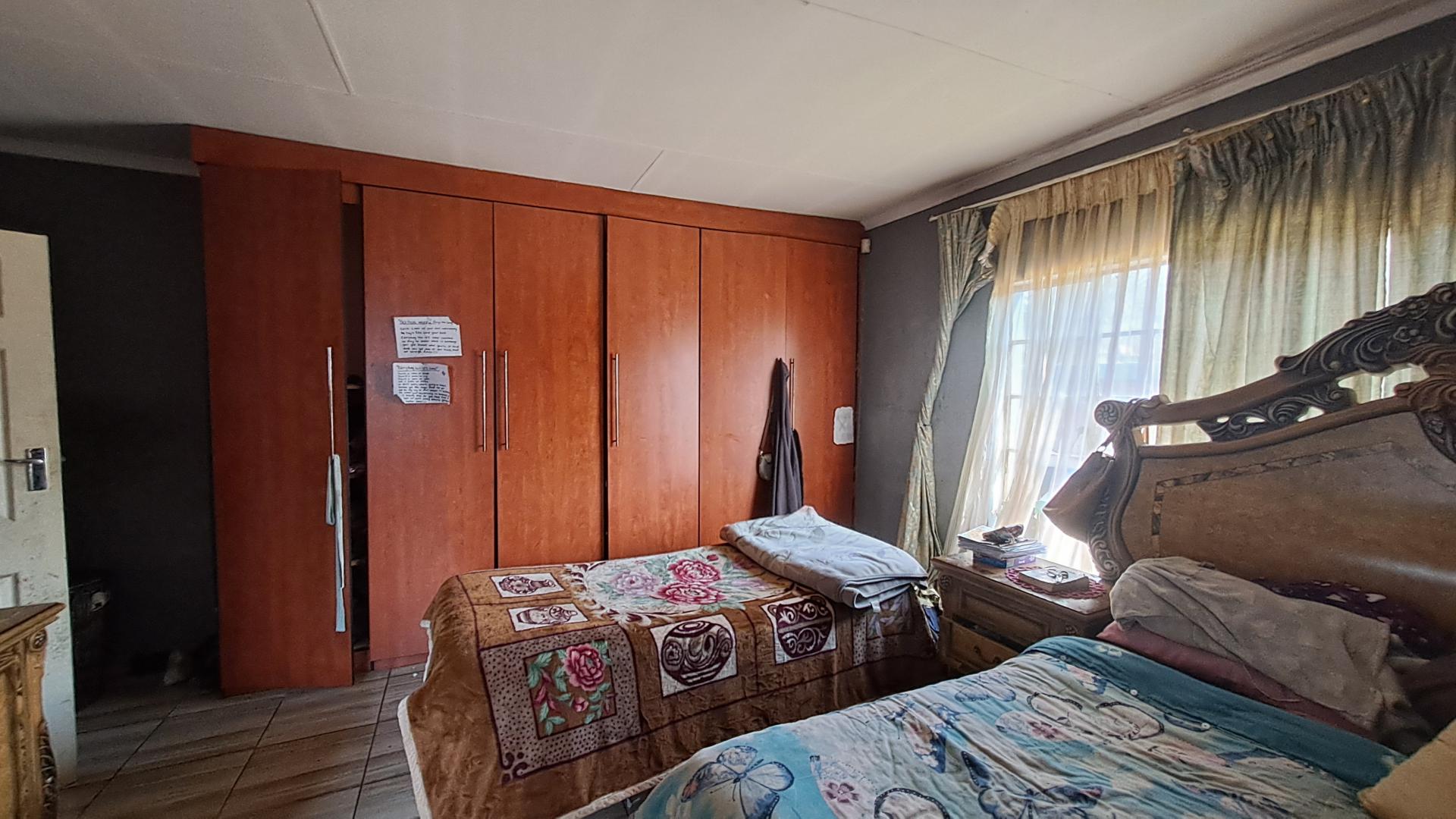 Bed Room 3 of property in Heidelberg - GP