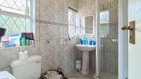 Main Bathroom - 4 square meters of property in Southbroom
