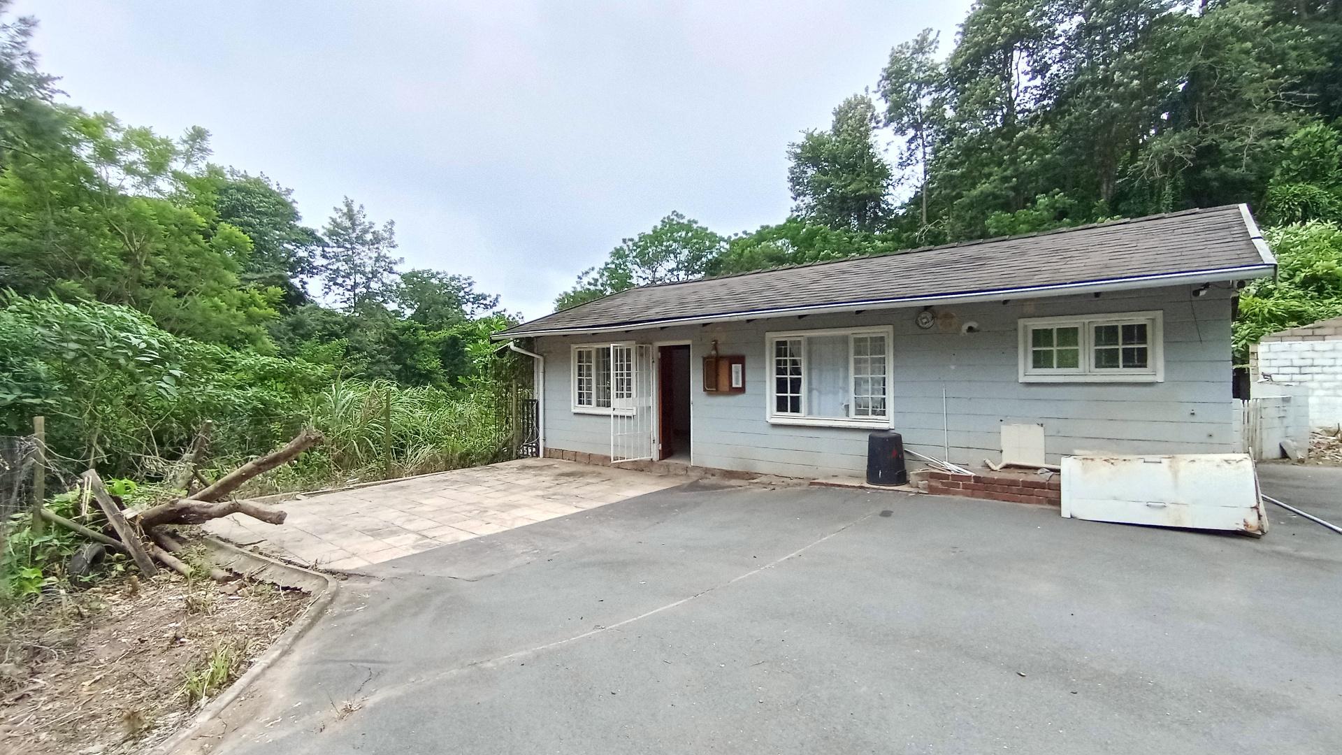 Front View of property in Escombe 