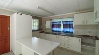 Kitchen - 11 square meters of property in Escombe 