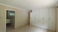 Main Bedroom - 18 square meters of property in Escombe 
