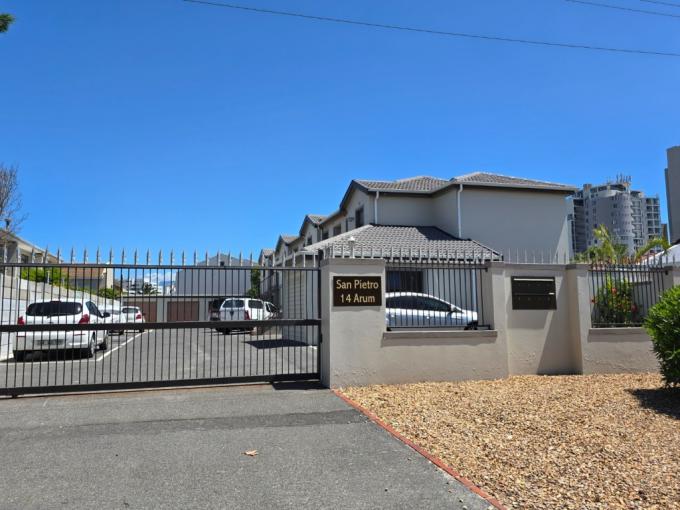 2 Bedroom Apartment for Sale For Sale in Bloubergrant - MR662279
