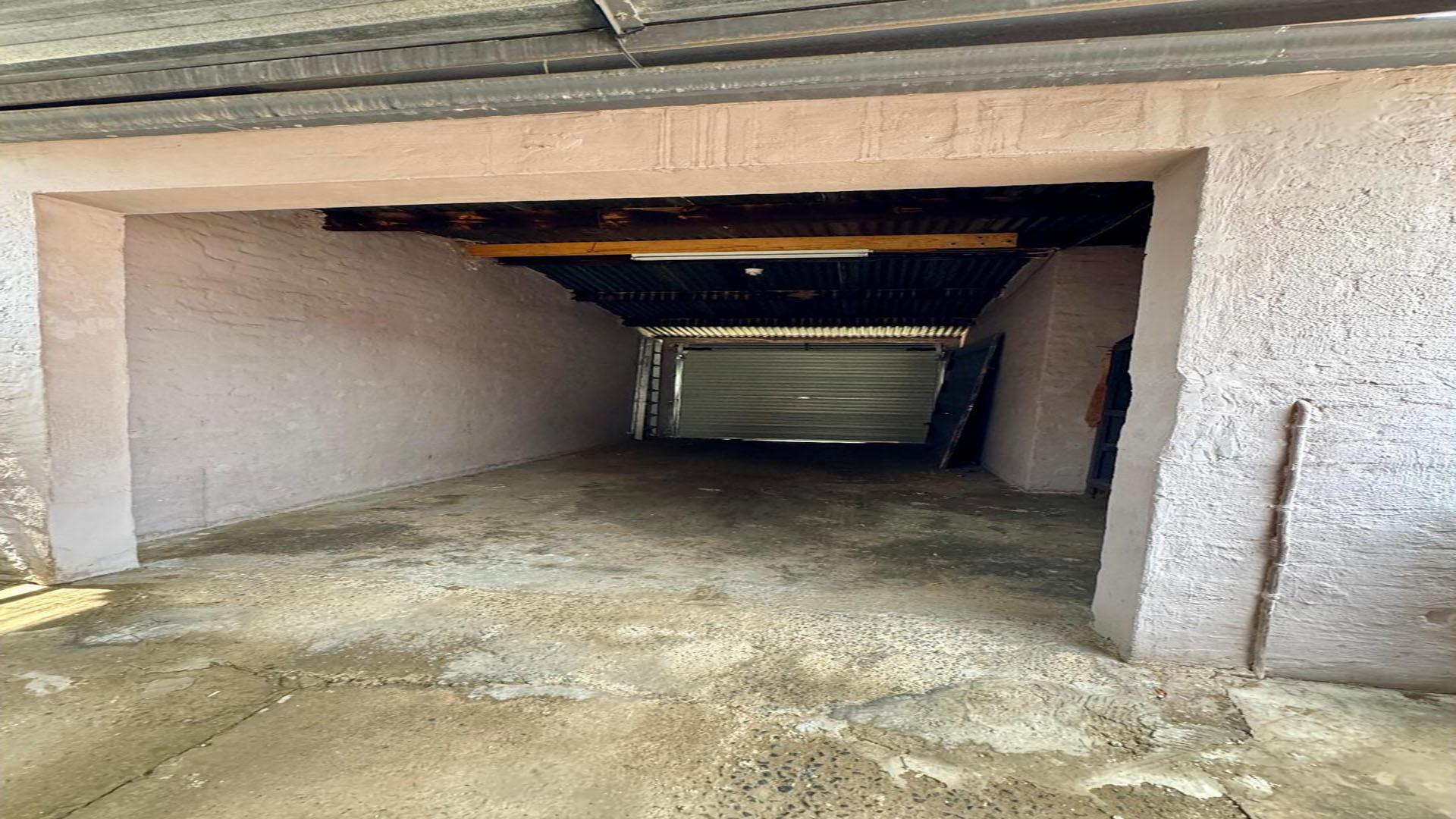 Spaces - 12 square meters of property in Sasolburg