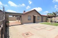 2 Bedroom 1 Bathroom House for Sale for sale in Lenasia
