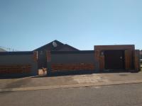  of property in Villa Liza