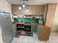  of property in Oakdene