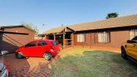 Front View of property in The Orchards