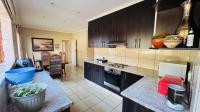 Kitchen - 8 square meters of property in The Orchards