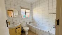 Bathroom 1 - 5 square meters of property in The Orchards