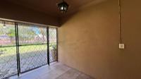 Spaces of property in La Hoff
