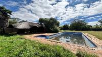 Swimming Pool of property in La Hoff