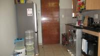 Kitchen - 21 square meters of property in Alveda