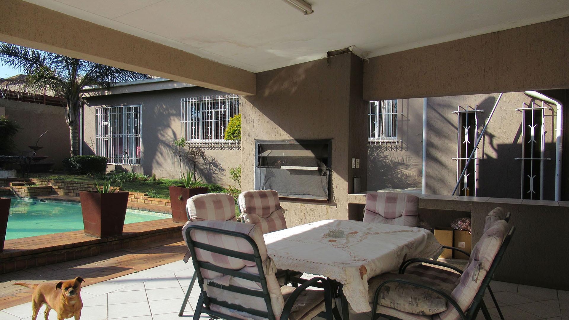 Patio - 21 square meters of property in Linmeyer