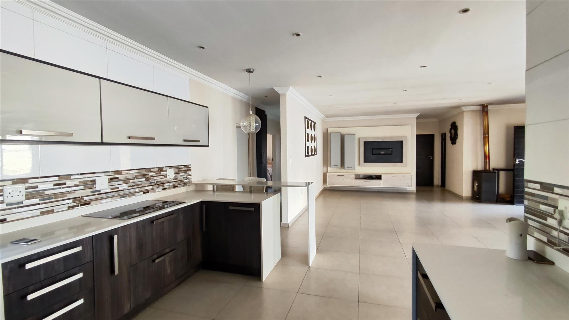 Kitchen - 18 square meters of property in Pomona