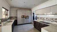 Kitchen - 18 square meters of property in Pomona