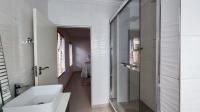 Main Bathroom - 8 square meters of property in Pomona