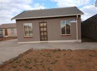 Front View of property in Savanna City