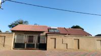 2 Bedroom 1 Bathroom House for Sale for sale in Lenasia South