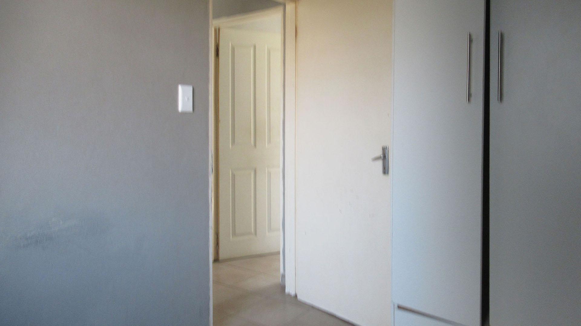 Bed Room 2 - 8 square meters of property in Fleurhof