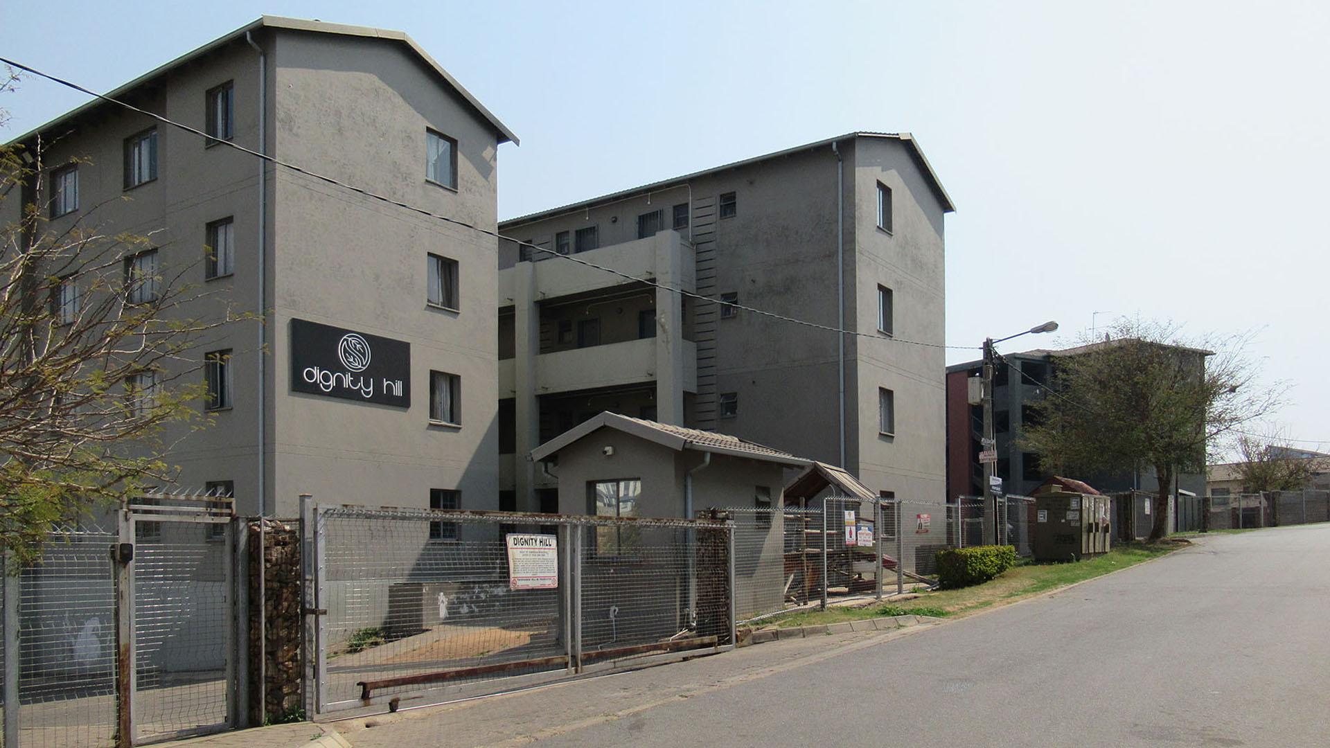 Front View of property in Fleurhof
