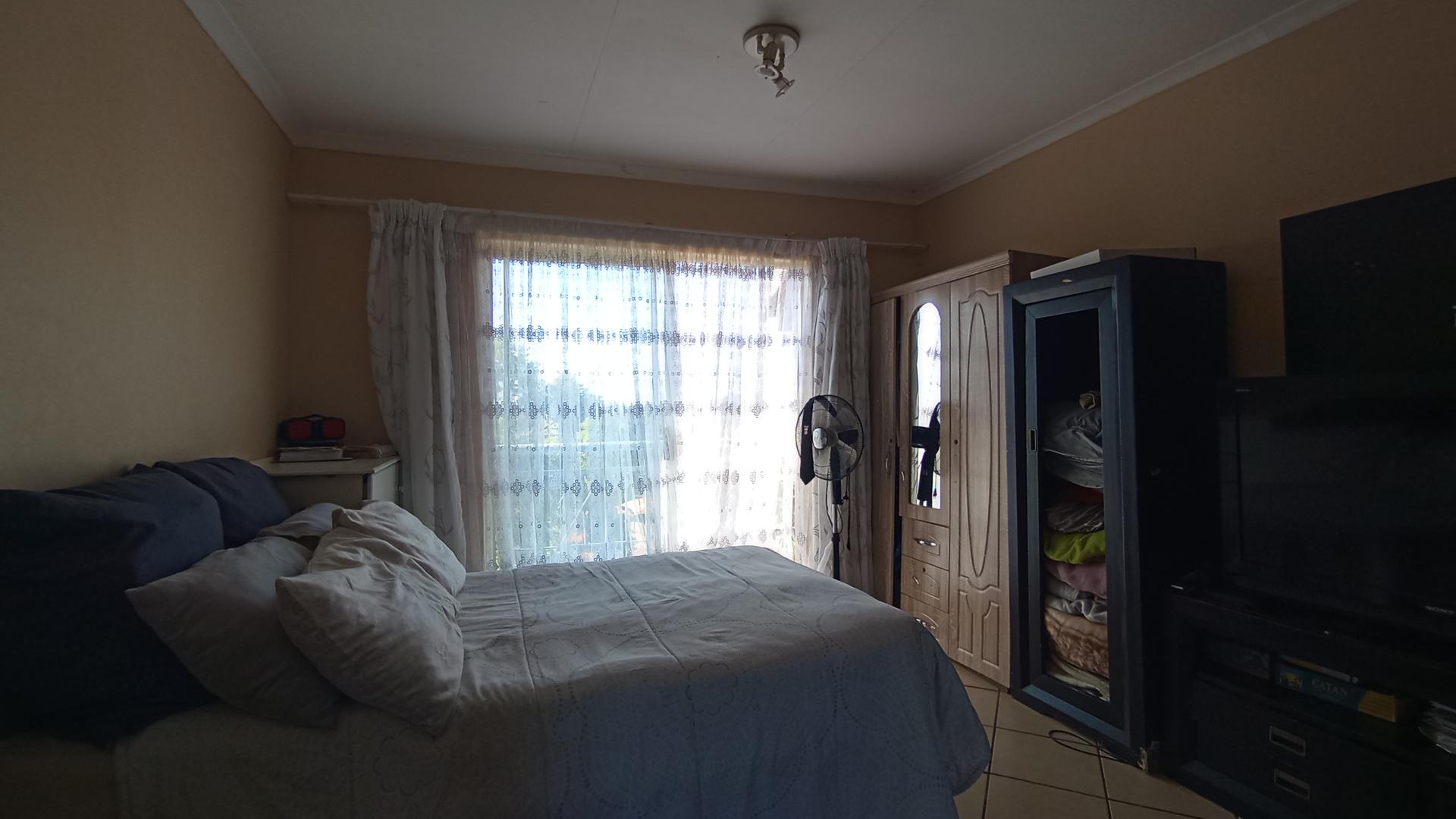 Rooms - 16 square meters of property in Karenpark