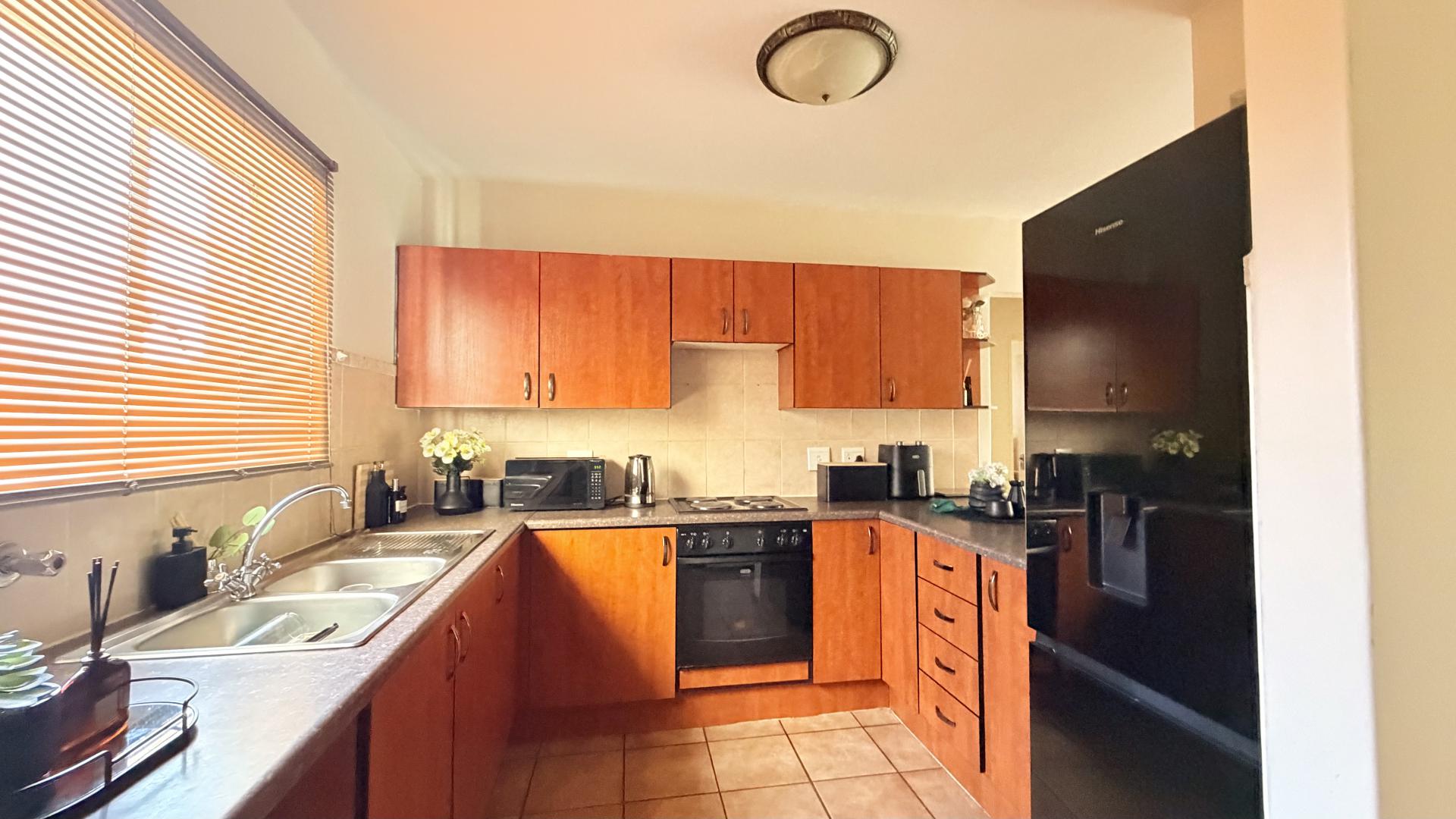 Kitchen of property in Reyno Ridge