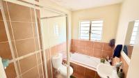 Bathroom 1 of property in Reyno Ridge