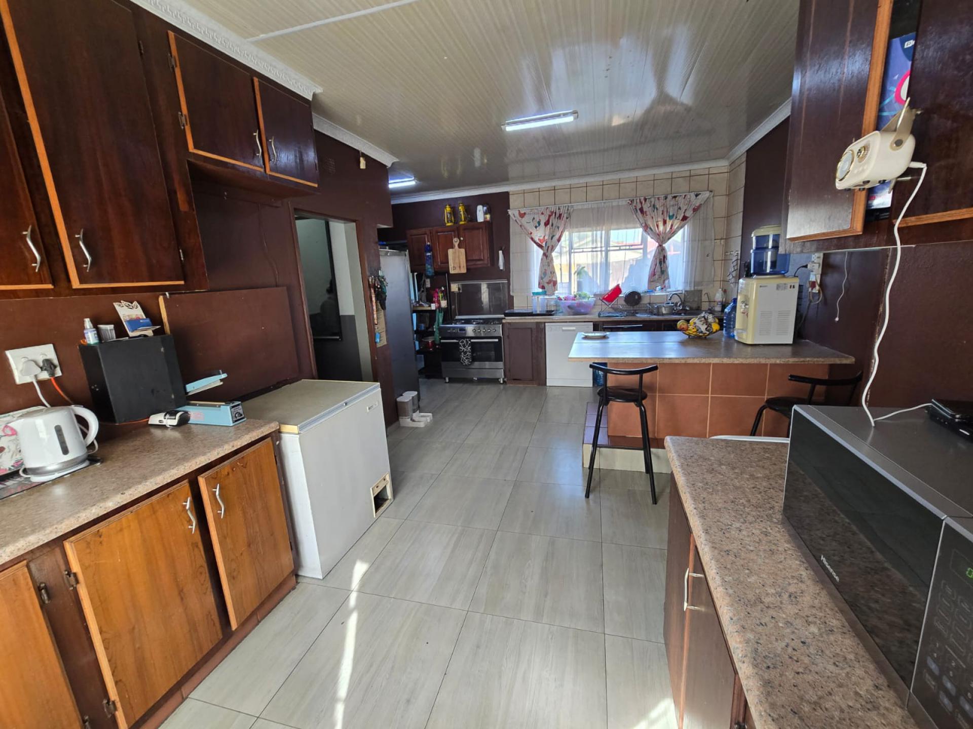 Kitchen of property in Vanderbijlpark