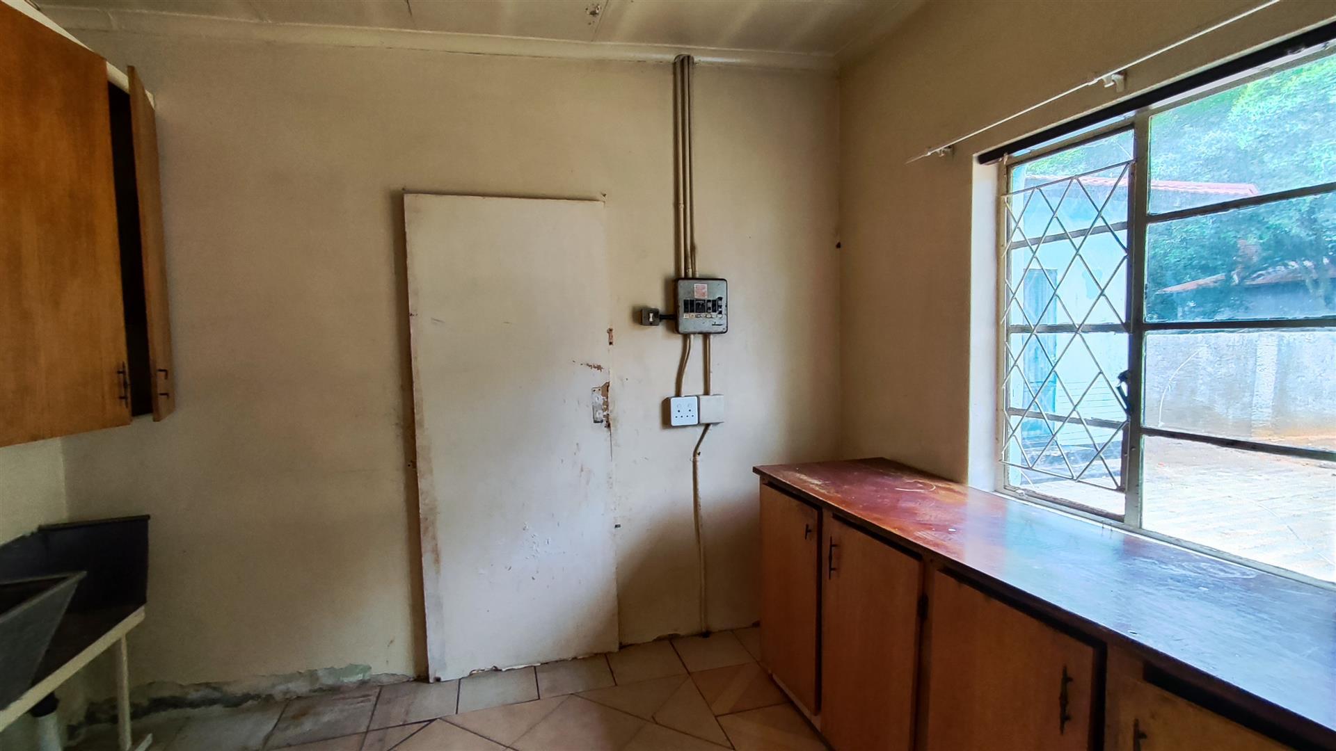 Scullery - 10 square meters of property in Casseldale