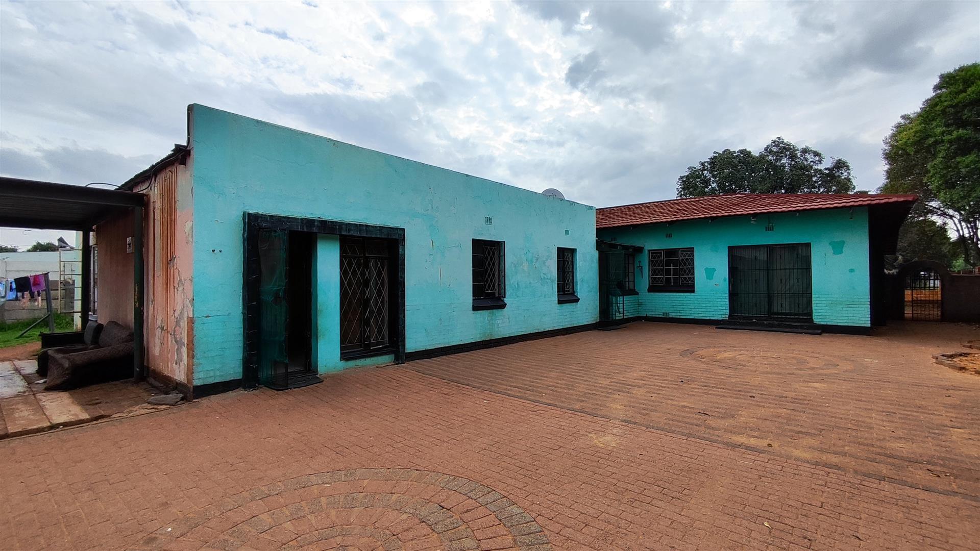 Backyard of property in Casseldale