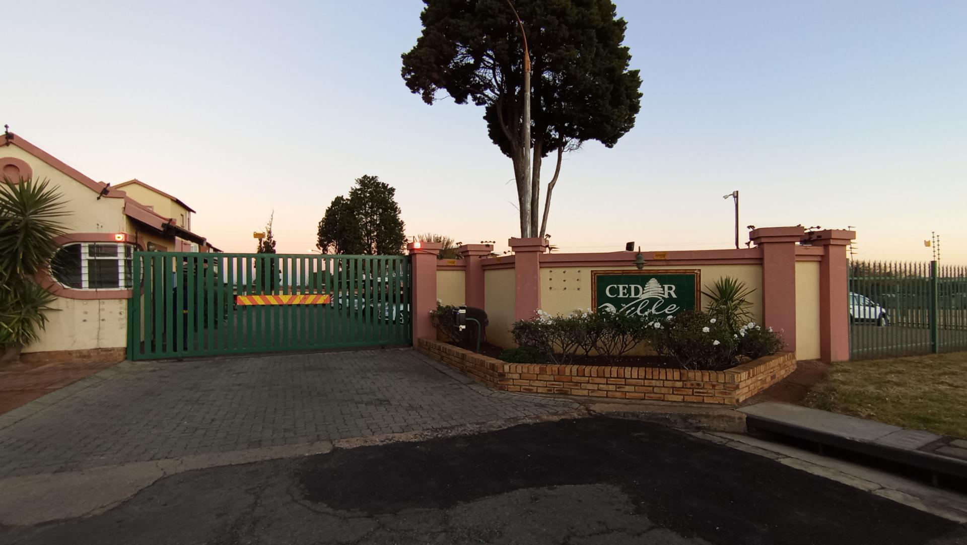 Front View of property in Marlands