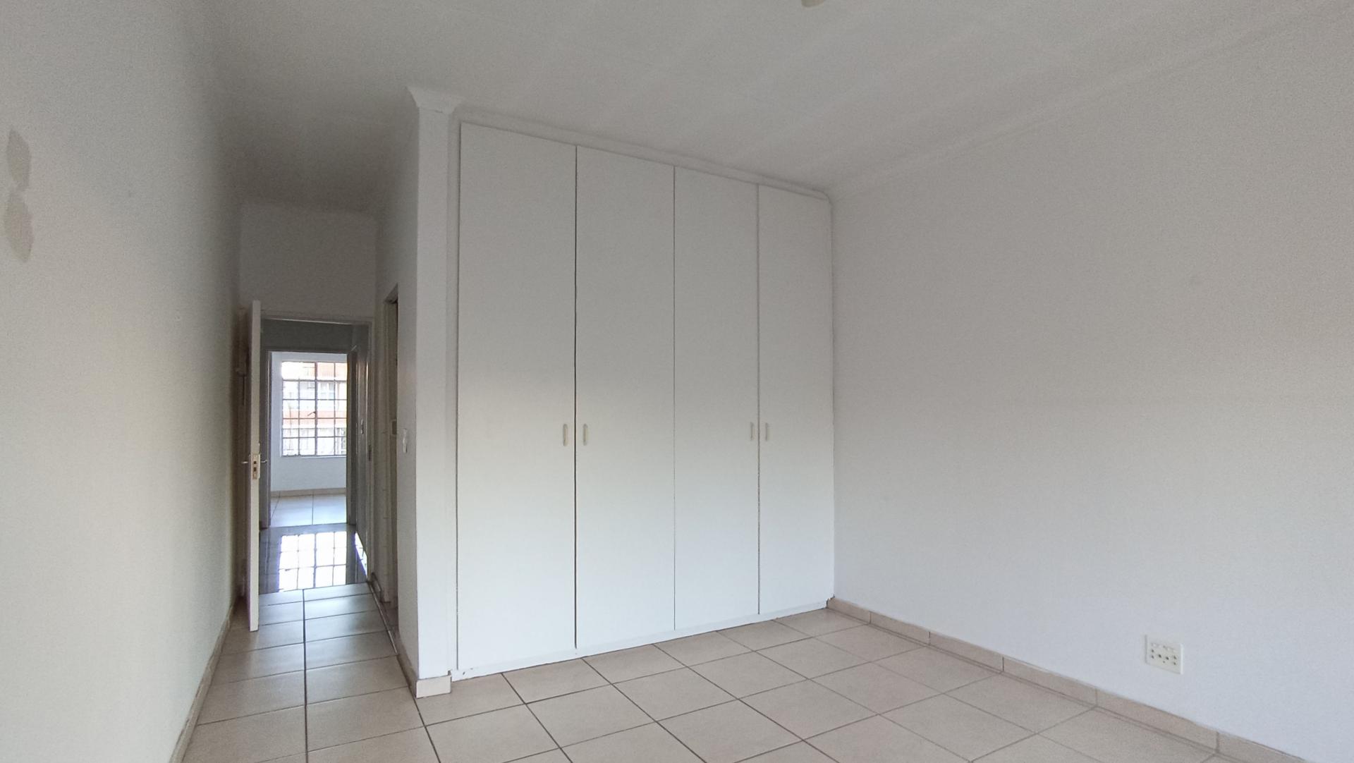 Main Bedroom - 21 square meters of property in Marlands