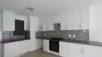 Kitchen - 9 square meters of property in Marlands
